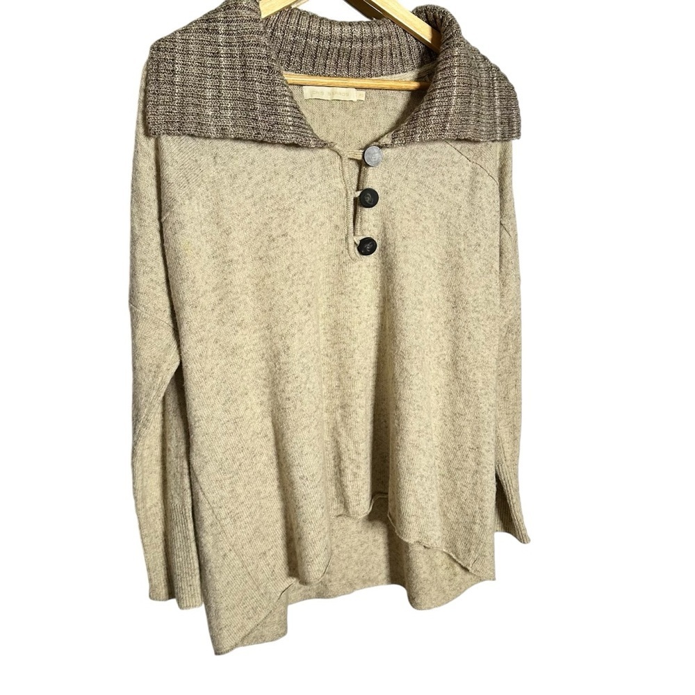 🔴 5 for $40 SALE! 
Cris Barros Tan Baggy PeterPan Collar 3 Button Sweater P/S - Picture 4 of 7